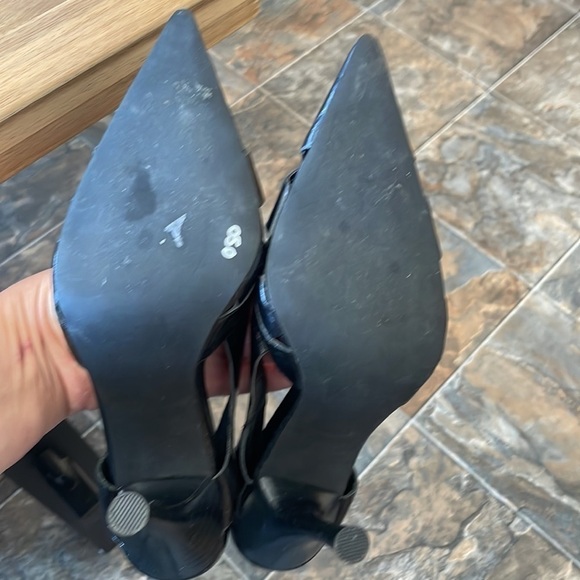 Dollhouse Black Pointed Toe Slingback Heels size 7 - Picture 6 of 6